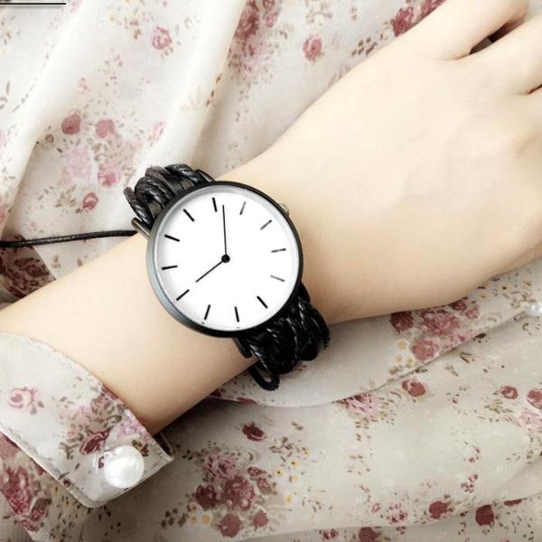 Retro Women Fashion Quartz Watch